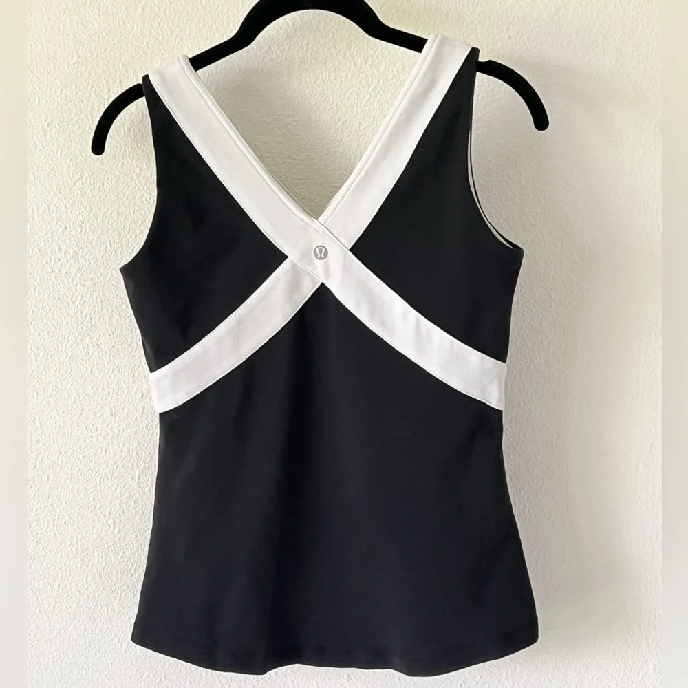 Lululemon wet dry warm tank top black and white small